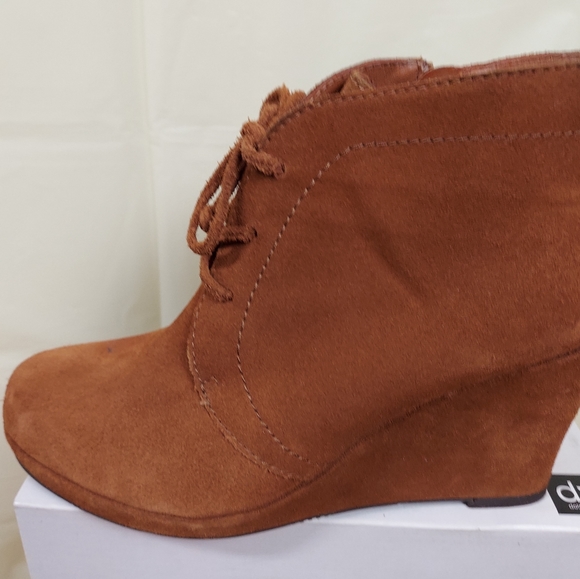 DV Wedge Bootie Size 7.5 - Picture 6 of 14